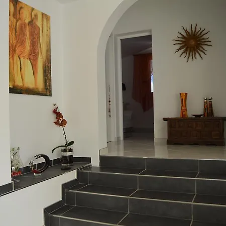 Casa Larina *